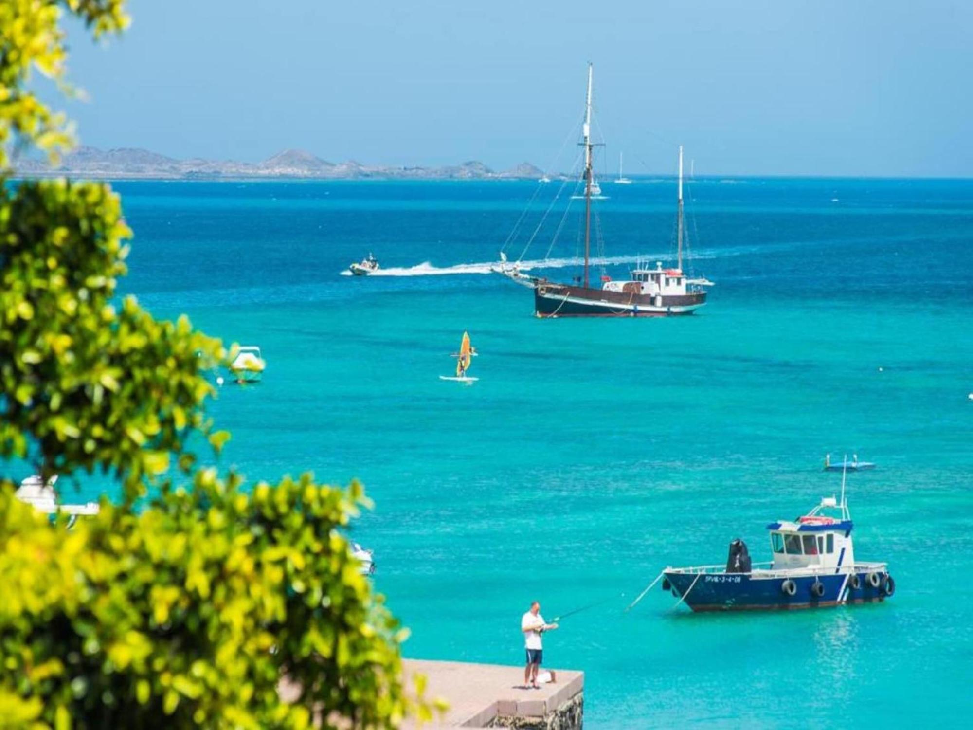 With Pool And Private Access To The * Corralejo